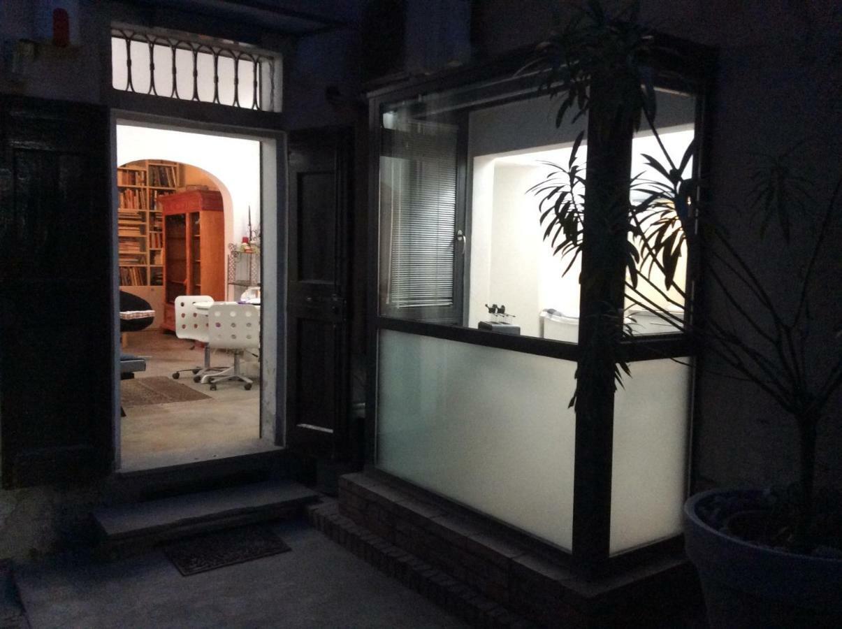 Loft Garden In Bologna'S Heart Ospedale Rizzoli Apartment Exterior photo