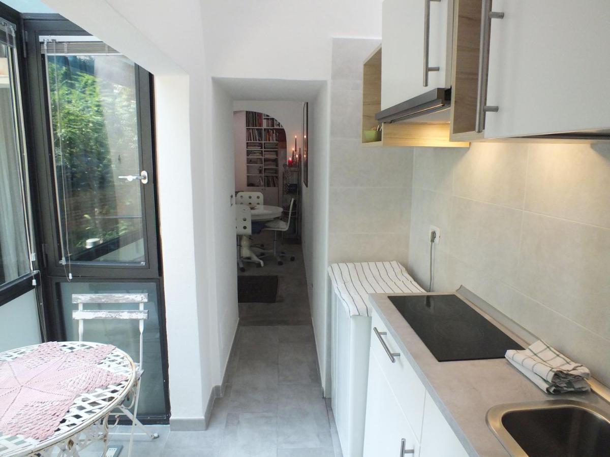 Loft Garden In Bologna'S Heart Ospedale Rizzoli Apartment Exterior photo